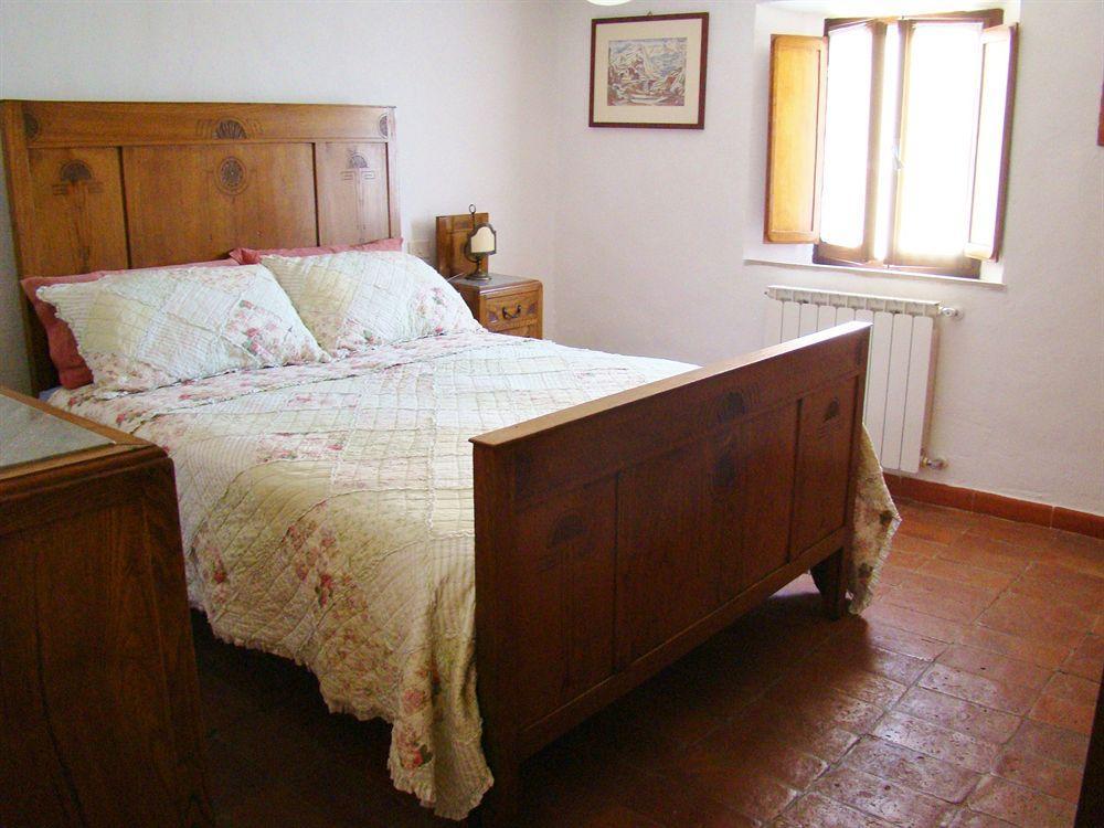 Borgo Tepolini Country House Кастел дел Пиано Екстериор снимка