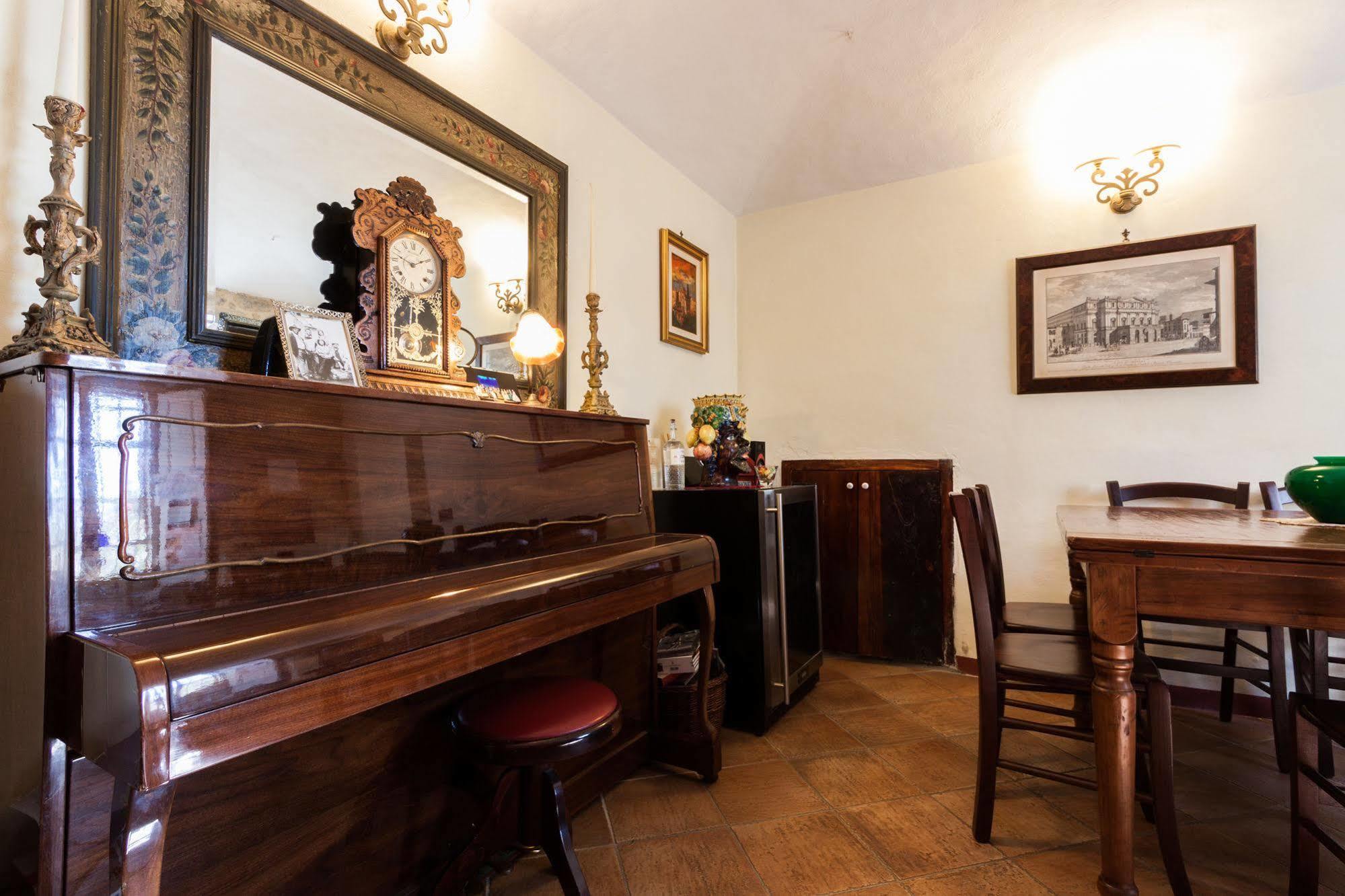 Borgo Tepolini Country House Кастел дел Пиано Екстериор снимка